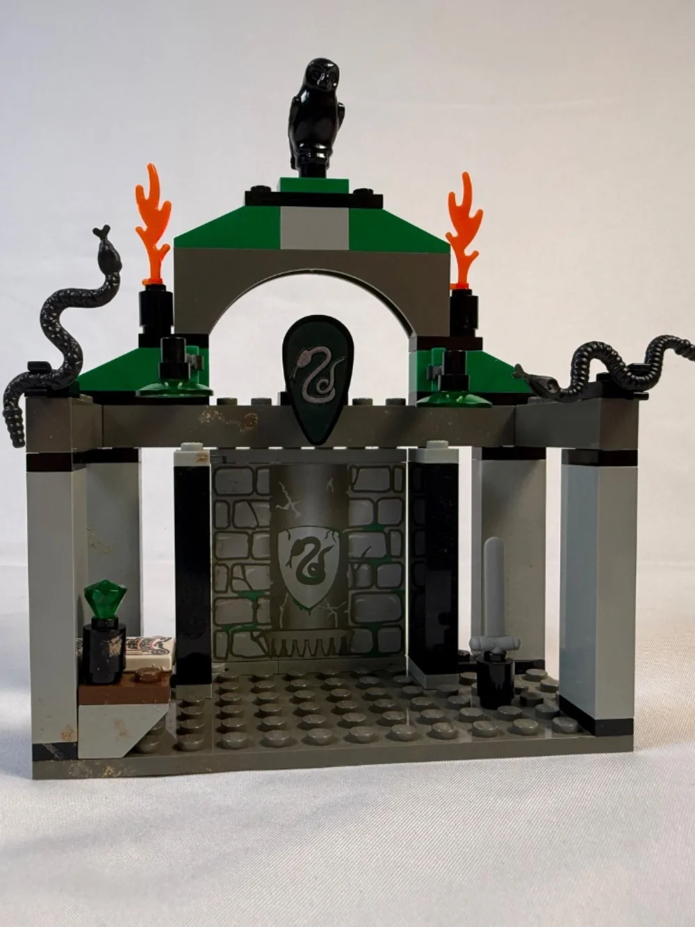 LEGO Harry Potter 4735 Slytherin 2002 Complete Retired Set